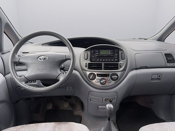 Toyota Previa 14 of 21