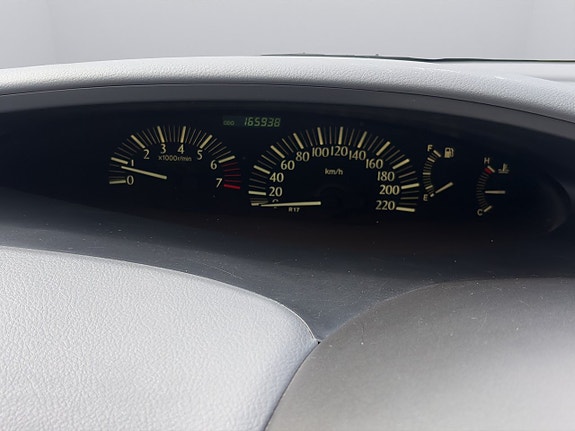 Toyota Previa 12 of 21