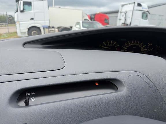 Toyota Previa 19 of 21