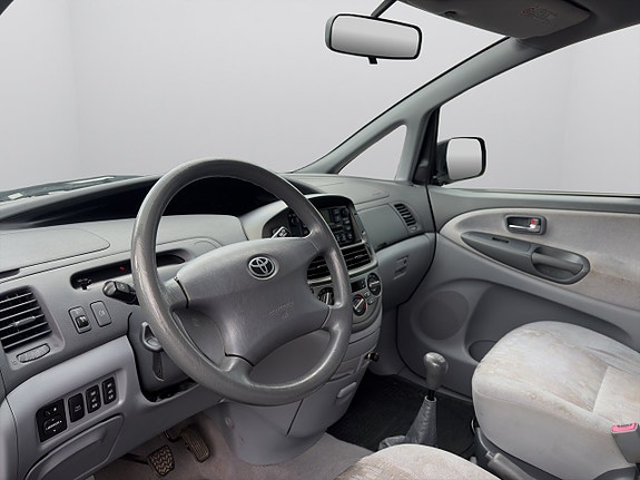 Toyota Previa 11 of 21