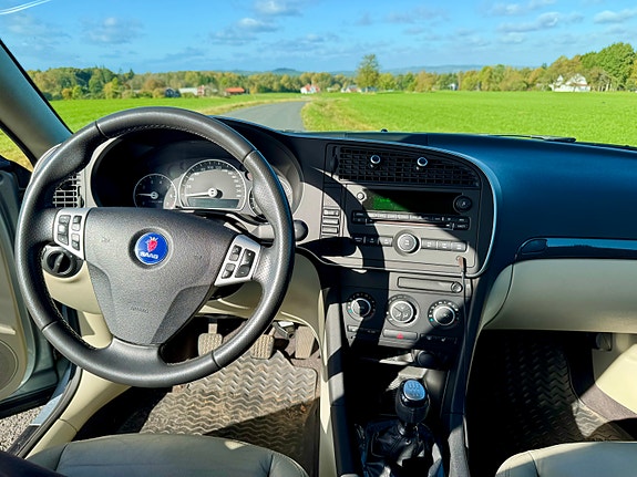 Saab 9-3X 14 of 18