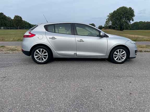 Renault Megane 2 of 19