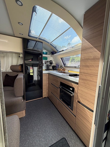 Adria Alpina 663 HT 4 of 7