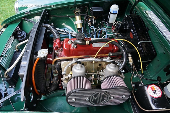 MG MGB 4 of 6