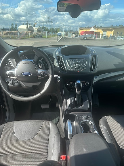 Ford Kuga 5 of 6