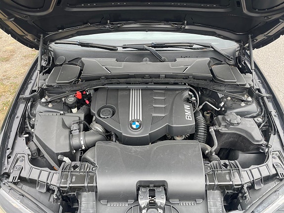 BMW 123d 10 of 17
