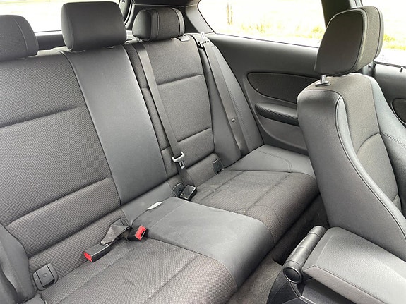 BMW 123d 13 of 17