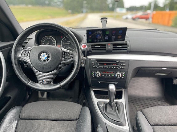 BMW 123d 6 of 17