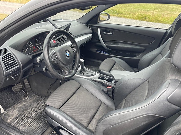 BMW 123d 8 of 17