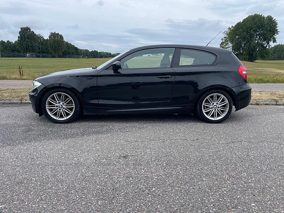 BMW 123d 3 of 17
