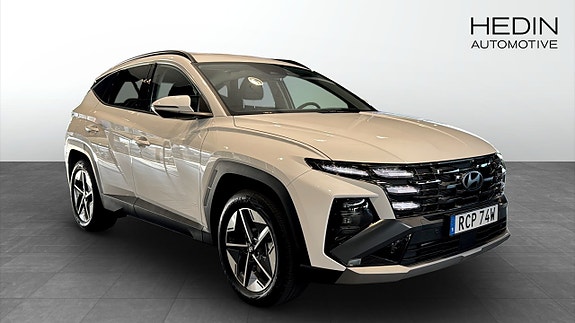 Hyundai Tucson 2 of 14