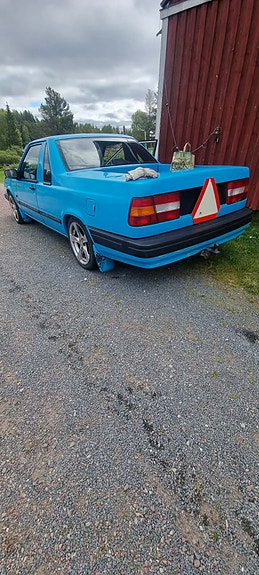 Volvo 940 2 of 5