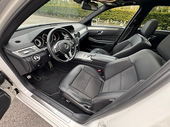 Mercedes-Benz E220 9 of 13