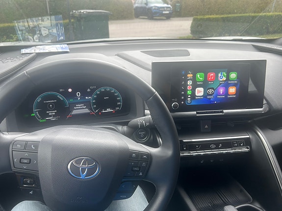 Toyota C-HR 4 of 6
