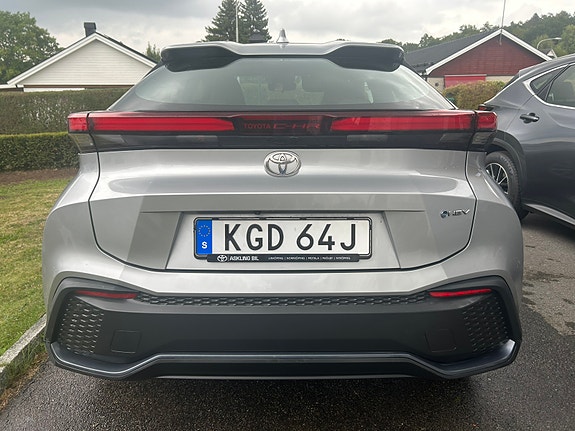 Toyota C-HR 5 of 6