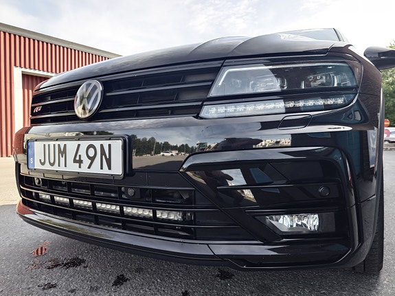 Volkswagen Tiguan 3 of 20