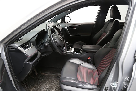 Toyota RAV4 11 of 27