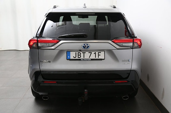 Toyota RAV4 7 of 27