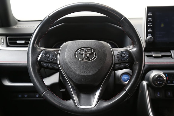 Toyota RAV4 17 of 27