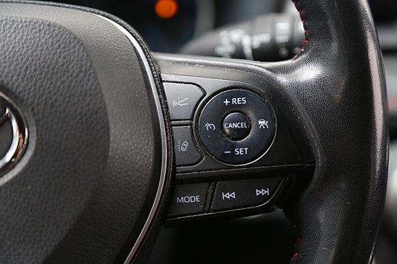 Toyota RAV4 18 of 27