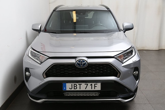Toyota RAV4 5 of 27