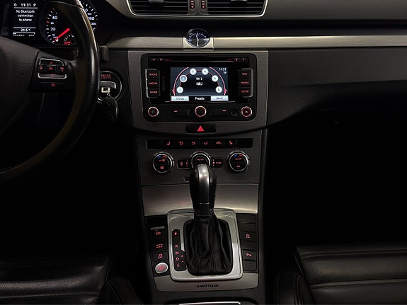 Volkswagen Passat 29 of 30