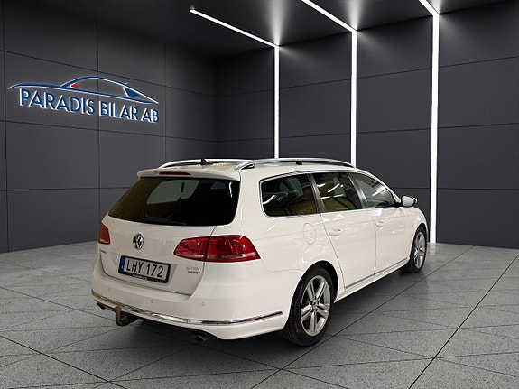 Volkswagen Passat 5 of 30