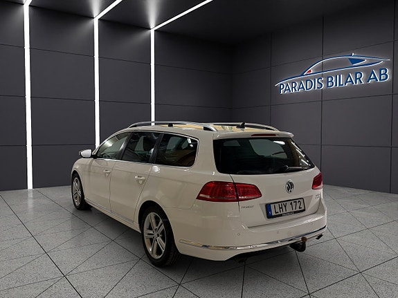 Volkswagen Passat 3 of 30