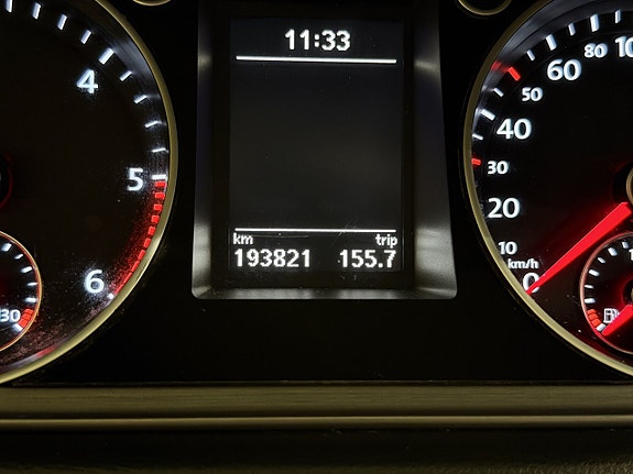 Volkswagen Passat 26 of 30