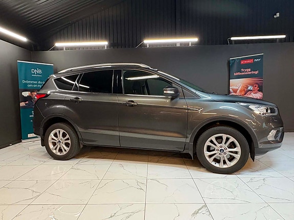 Ford Kuga 2 of 13