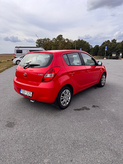 Hyundai i20 4 of 13