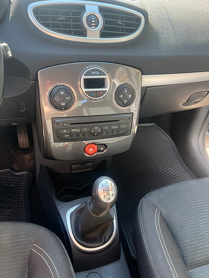 Renault Clio 4 of 13