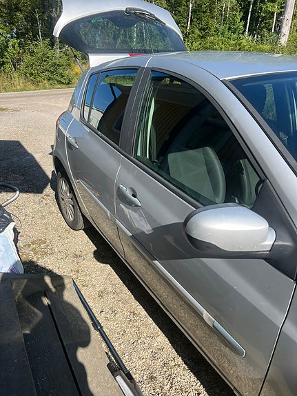 Renault Clio 3 of 13