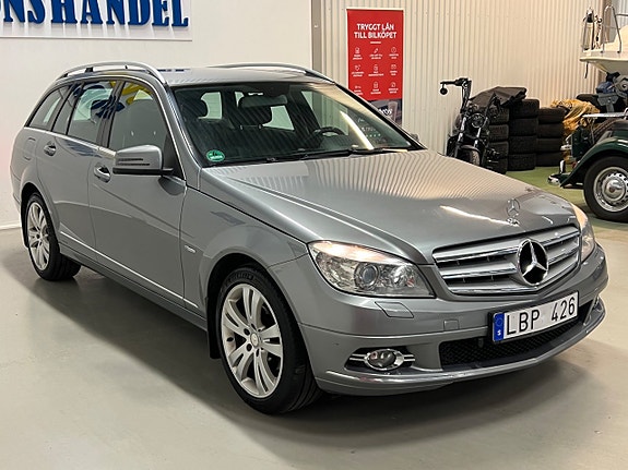 Mercedes-Benz C220 5 of 27