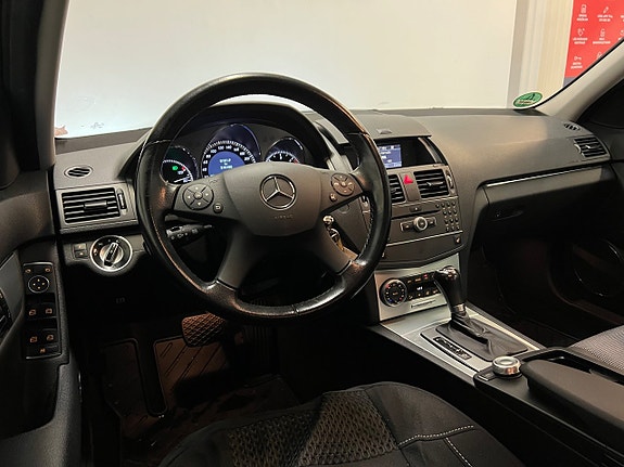 Mercedes-Benz C220 14 of 27