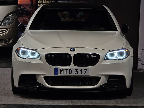 BMW M550d 9 of 28
