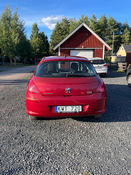 Peugeot 308 4 of 10