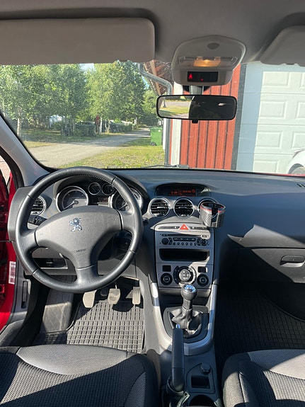 Peugeot 308 7 of 10