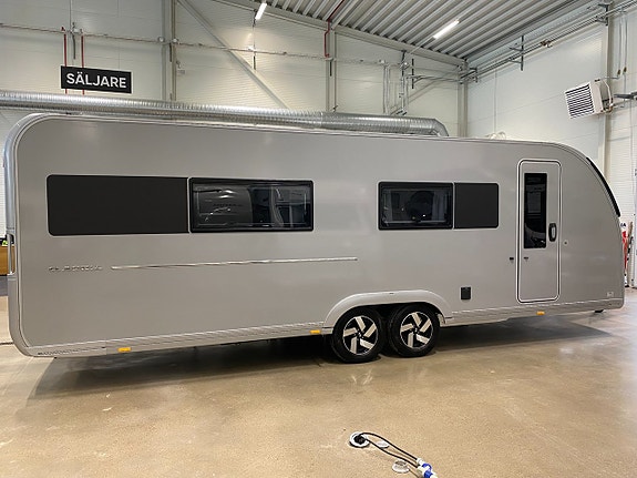 Adria Alpina 663 HT 2 of 11