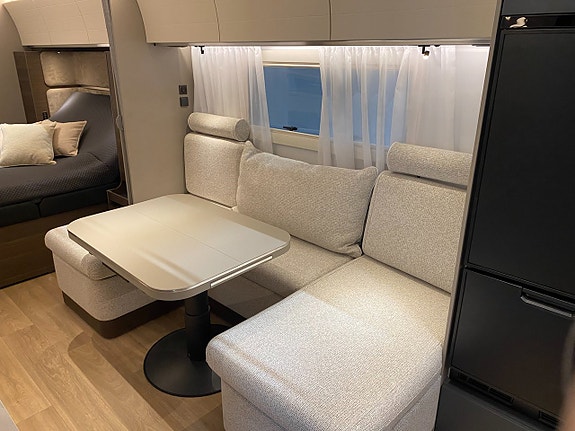 Adria Alpina 663 HT 5 of 11