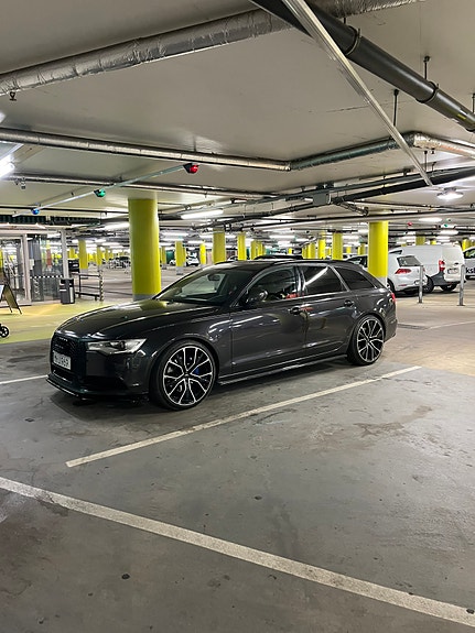 Audi A6 2 of 17