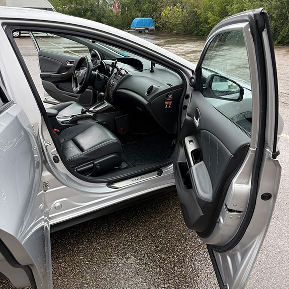 Honda Civic 12 of 30