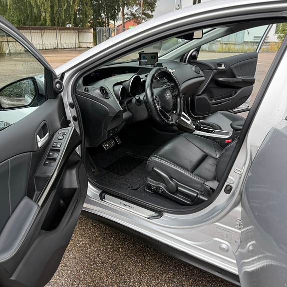 Honda Civic 10 of 30