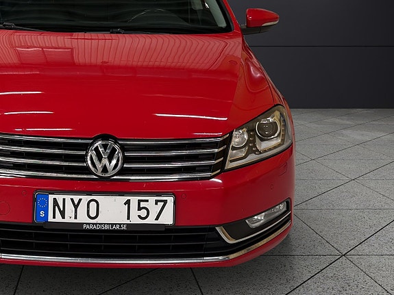 Volkswagen Passat 9 of 30