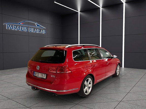 Volkswagen Passat 5 of 30