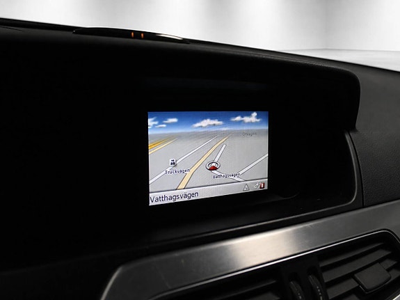 Mercedes-Benz C220 12 of 14