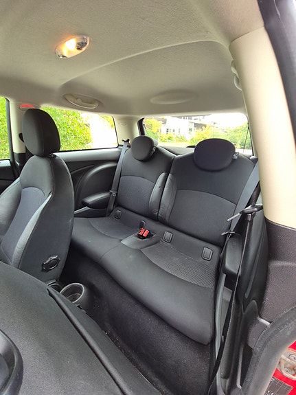 MINI Cooper 10 of 12