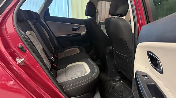 Kia Ceed 13 of 19