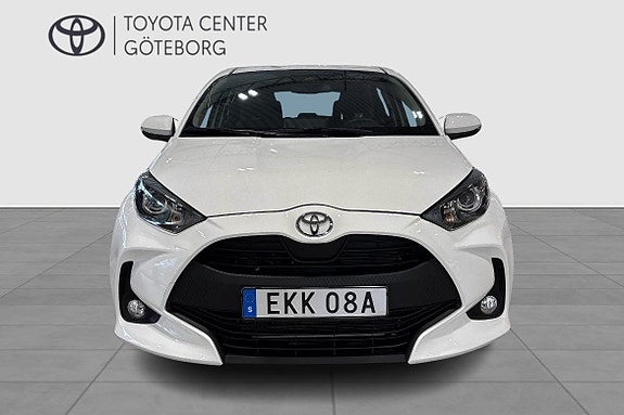 Toyota Yaris 6 of 11