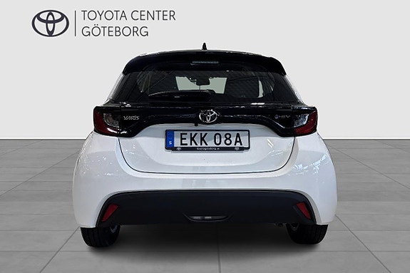 Toyota Yaris 5 of 11
